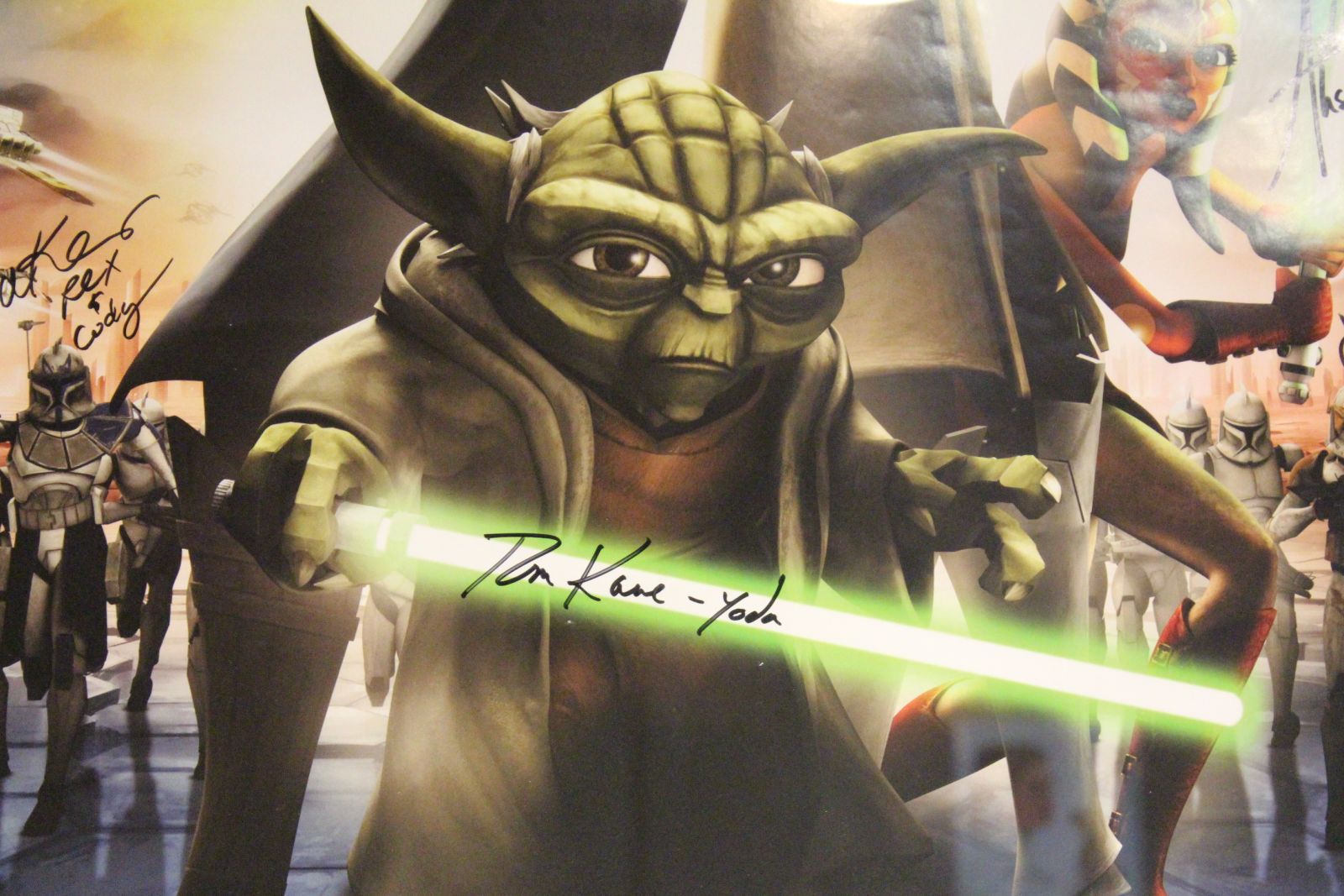Yoda aláírásával.